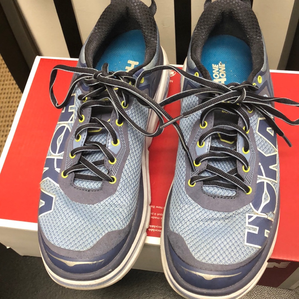 Hoka women’s size 9 Bondi